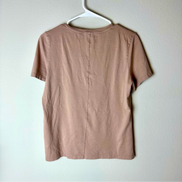 Barefoot Dreams Malibu Collection Organic Rib Fitted Tee Rosy Brown - Picture 2 of 2